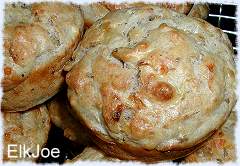 Zucchini-Gouda-Muffins